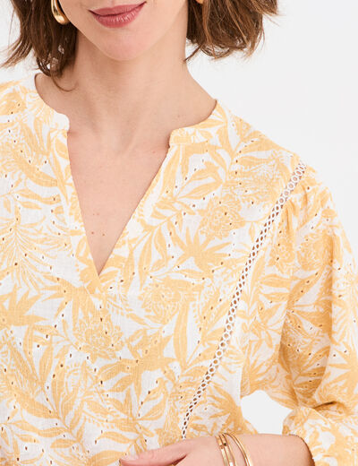 Blouse ajour&eacute;e manches 3/4 col en V ecru femme