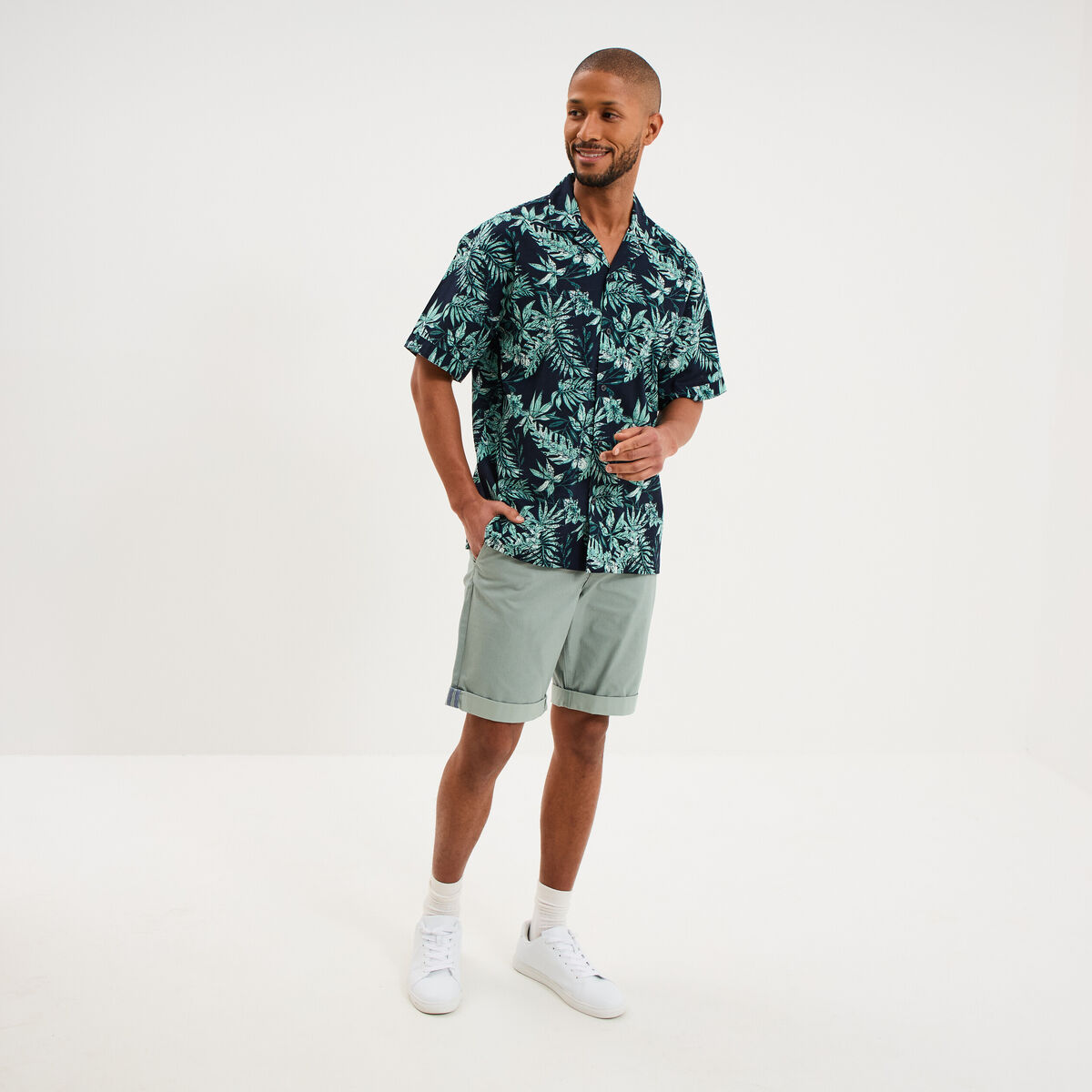 Bermuda short chino droit coton stretch vert olive homme