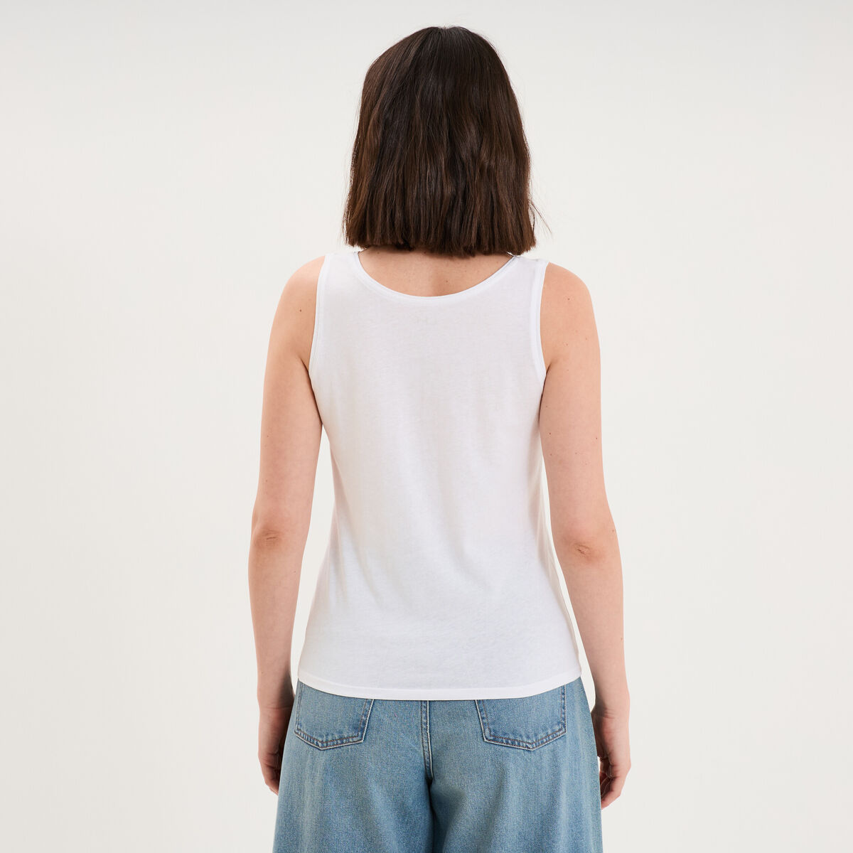 D&eacute;bardeur bretelles larges coton blanc femme
