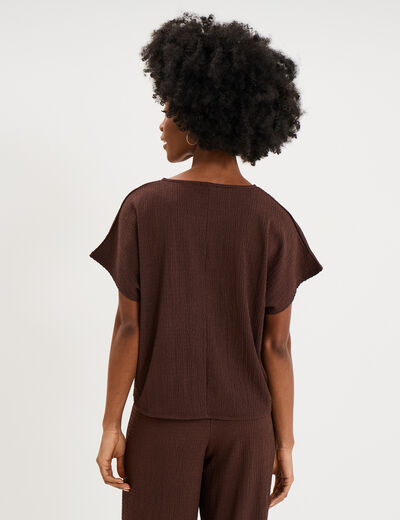 T-shirt gaufr&eacute; col rond manches courtes marron fonc&eacute; femme