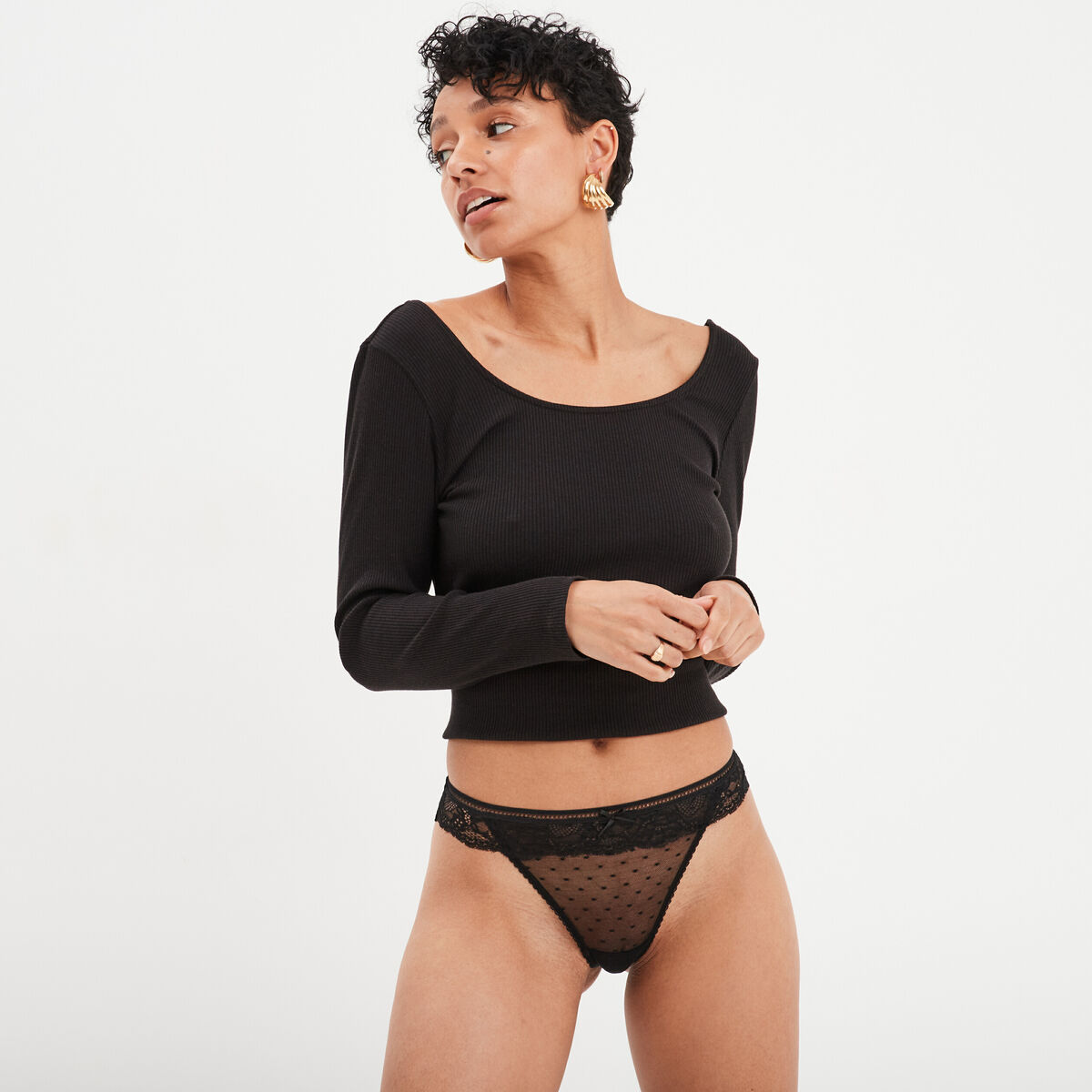 String en dentelle noir femme