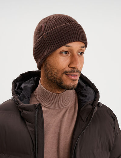 Bonnet avec bord &agrave; revers tricot&eacute; marron fonc&eacute; homme