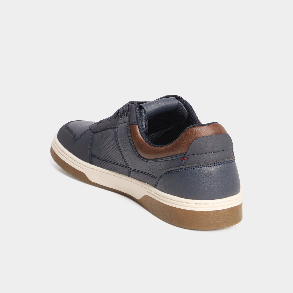Tennis basses &agrave; lacets bleu marine homme