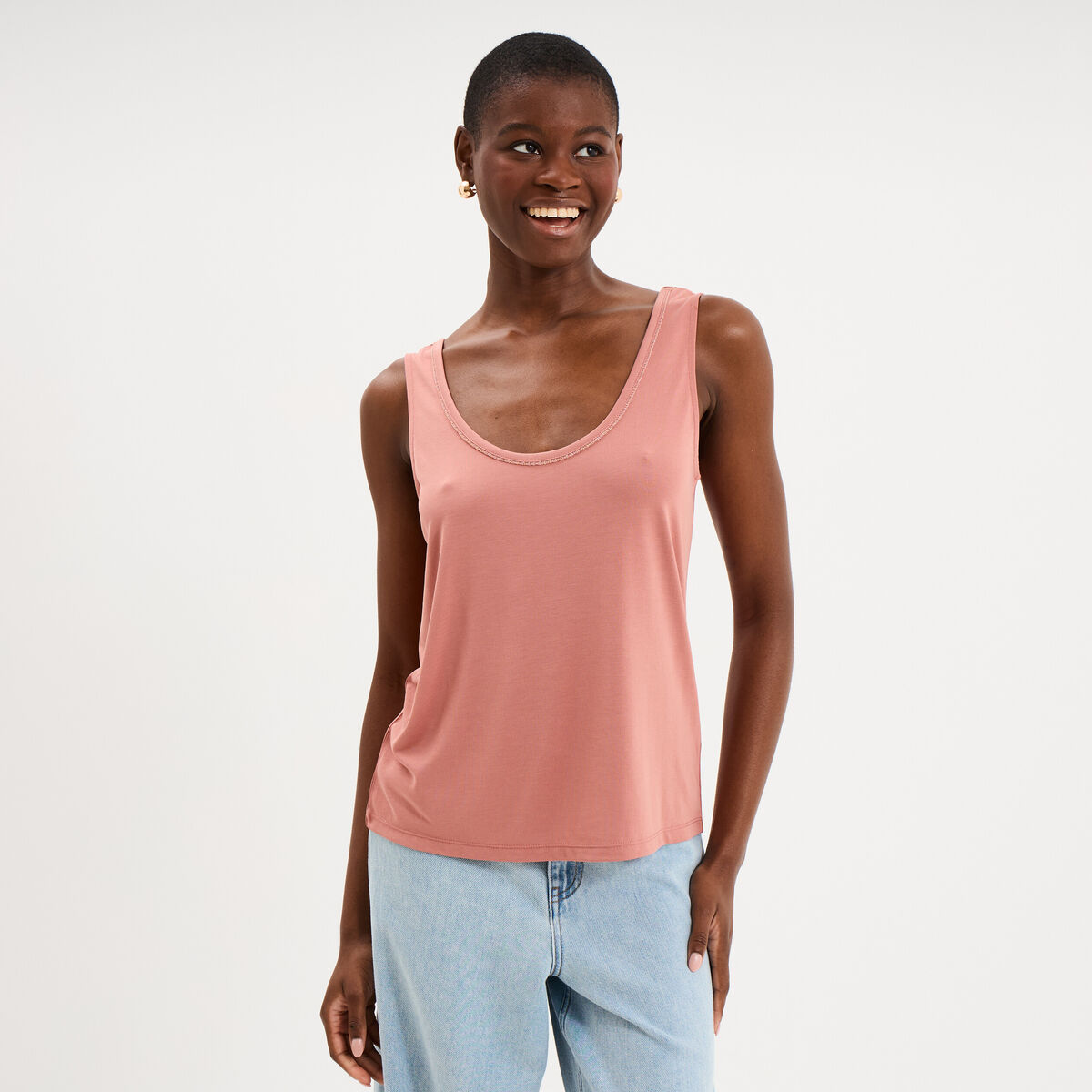 D&eacute;bardeur col U sans manches terracotta femme