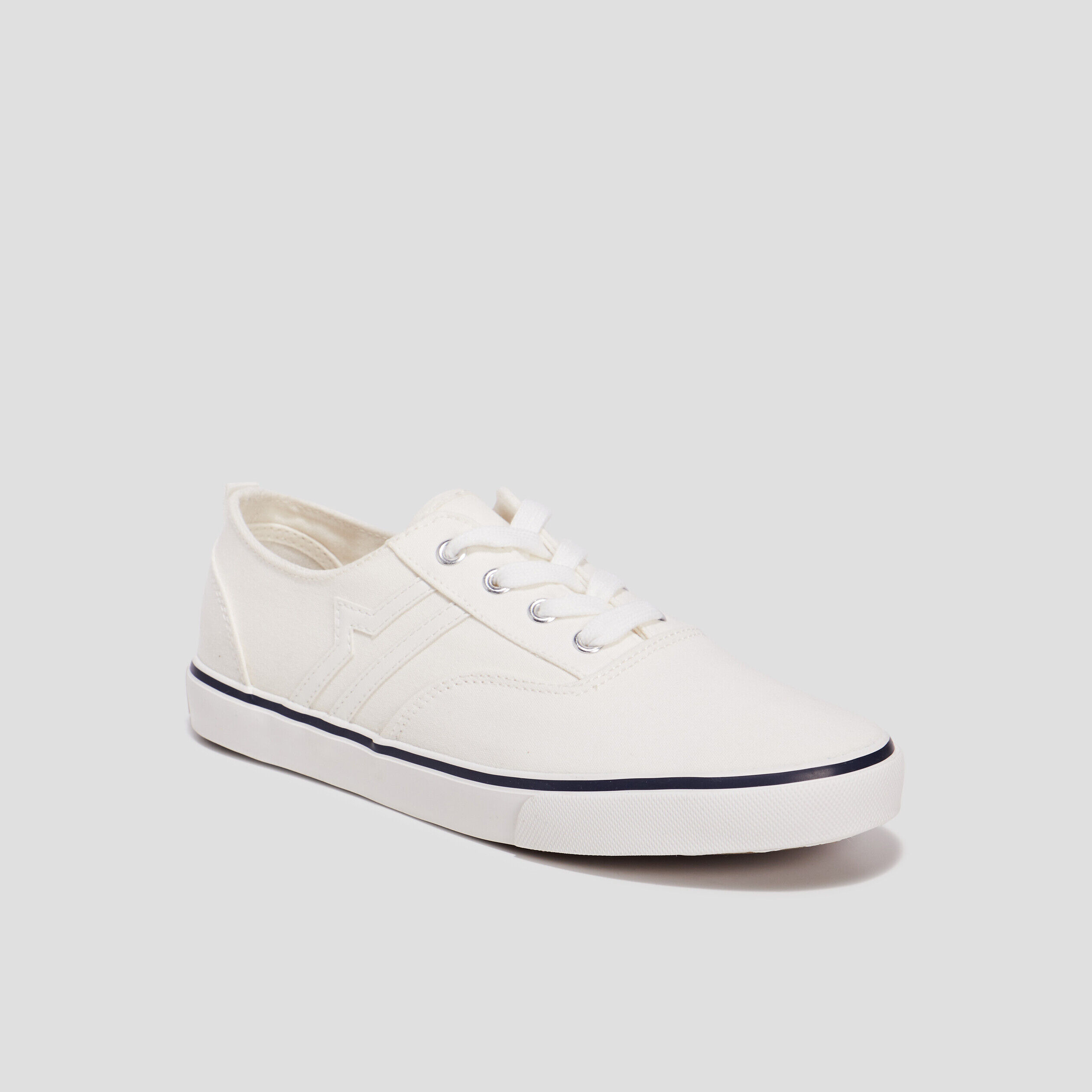 Chaussures en toile Blanc femme . Basket et tennis en toile pas