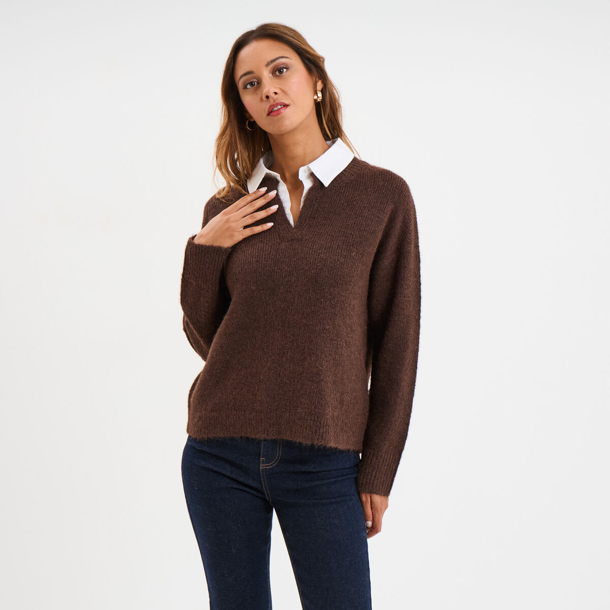 Pull 2-en-1 col chemise manches longues marron fonc&eacute; femme