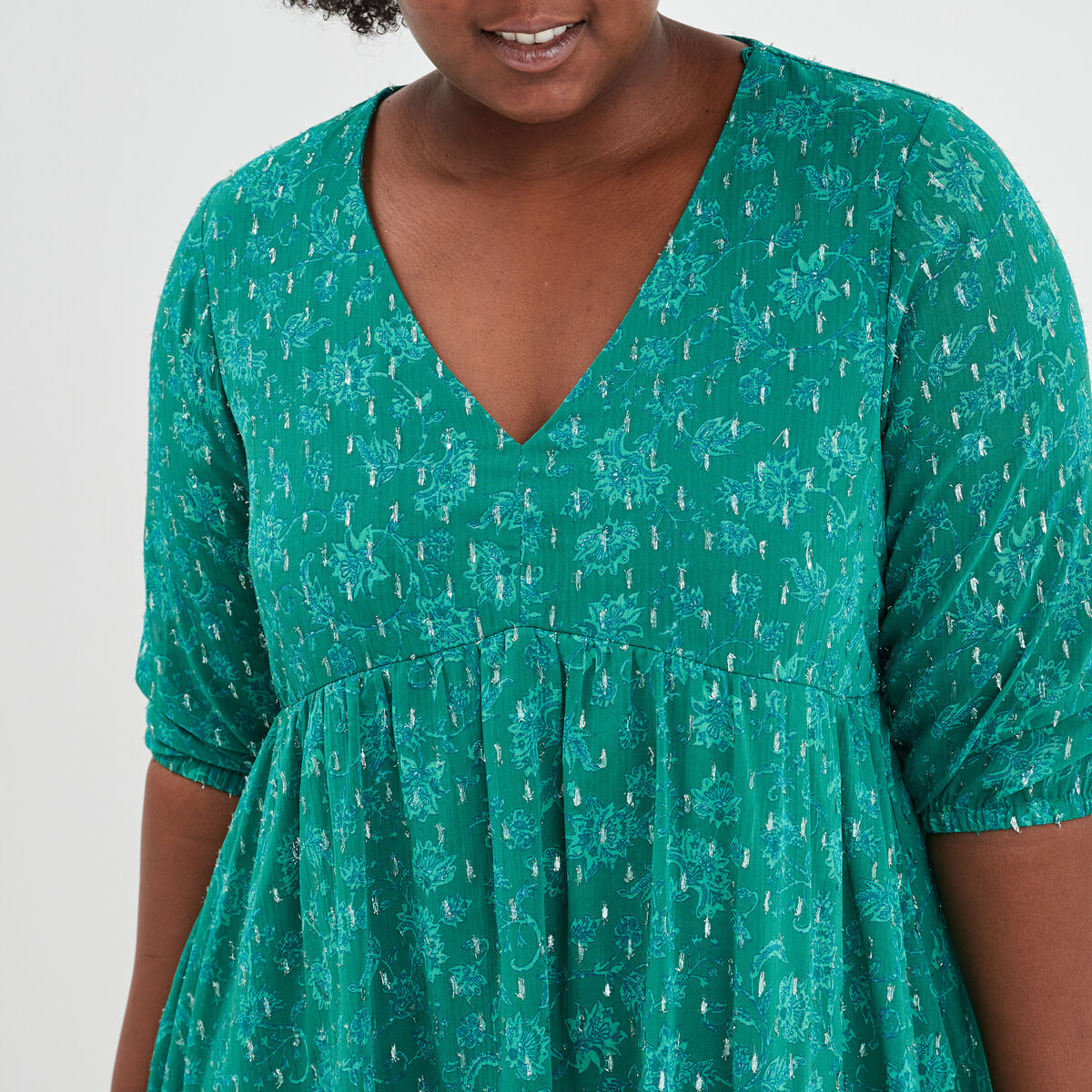 Robe patineuse fils métallisés col en V vert femme grande taille