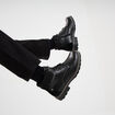 Bottines montantes crant&eacute;es zipp&eacute;es noir homme