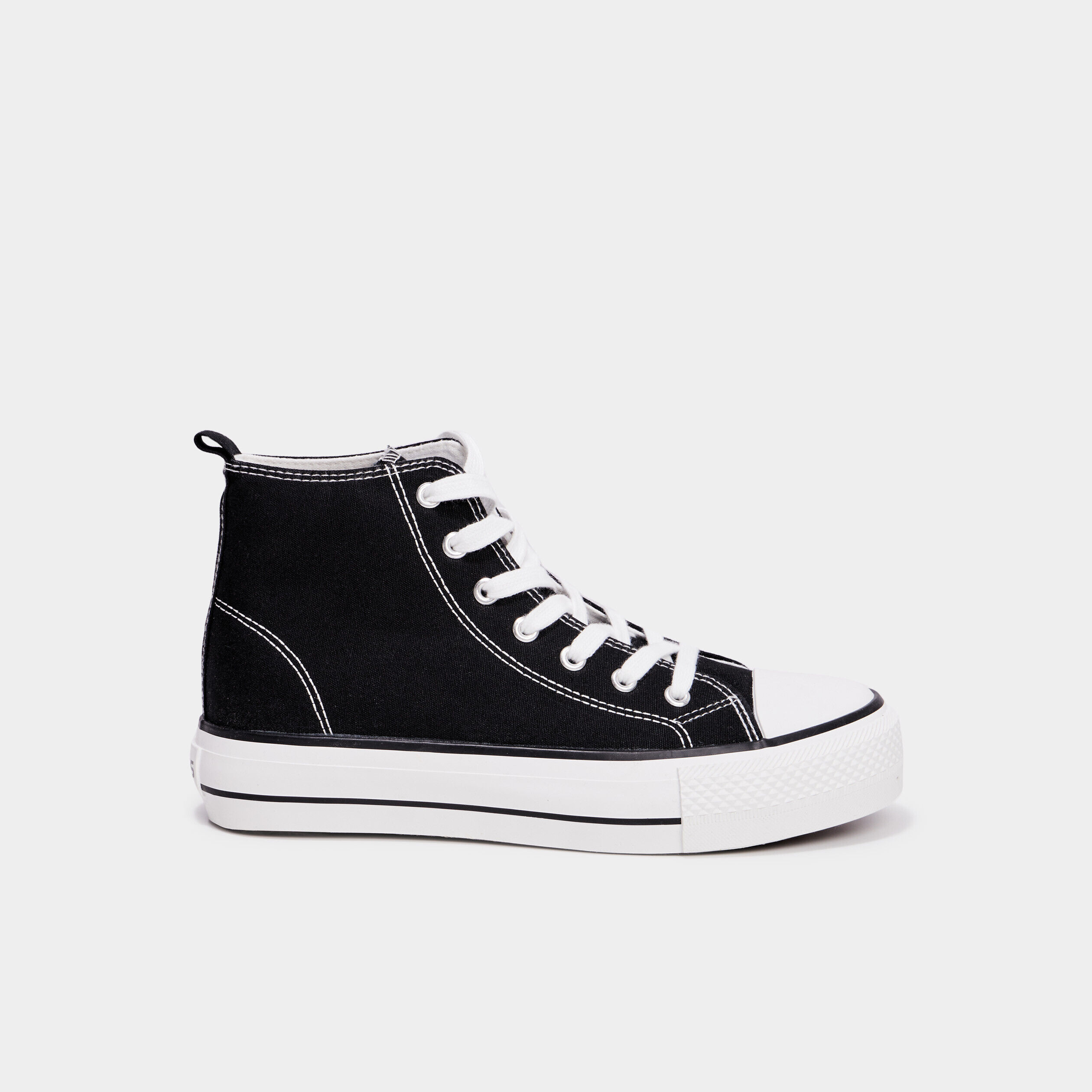 Basket noir cheap femme pas cher