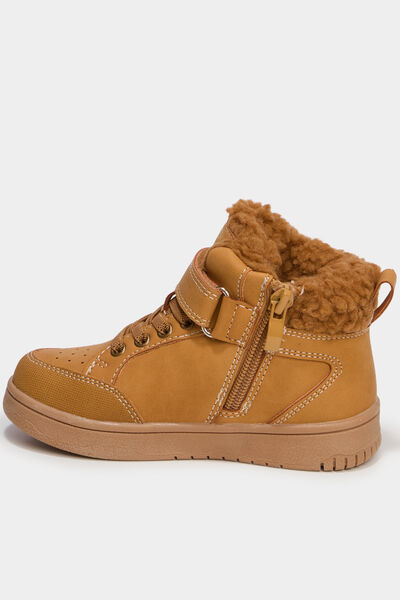 Baskets fourr&eacute;es montantes camel gar&ccedil;on