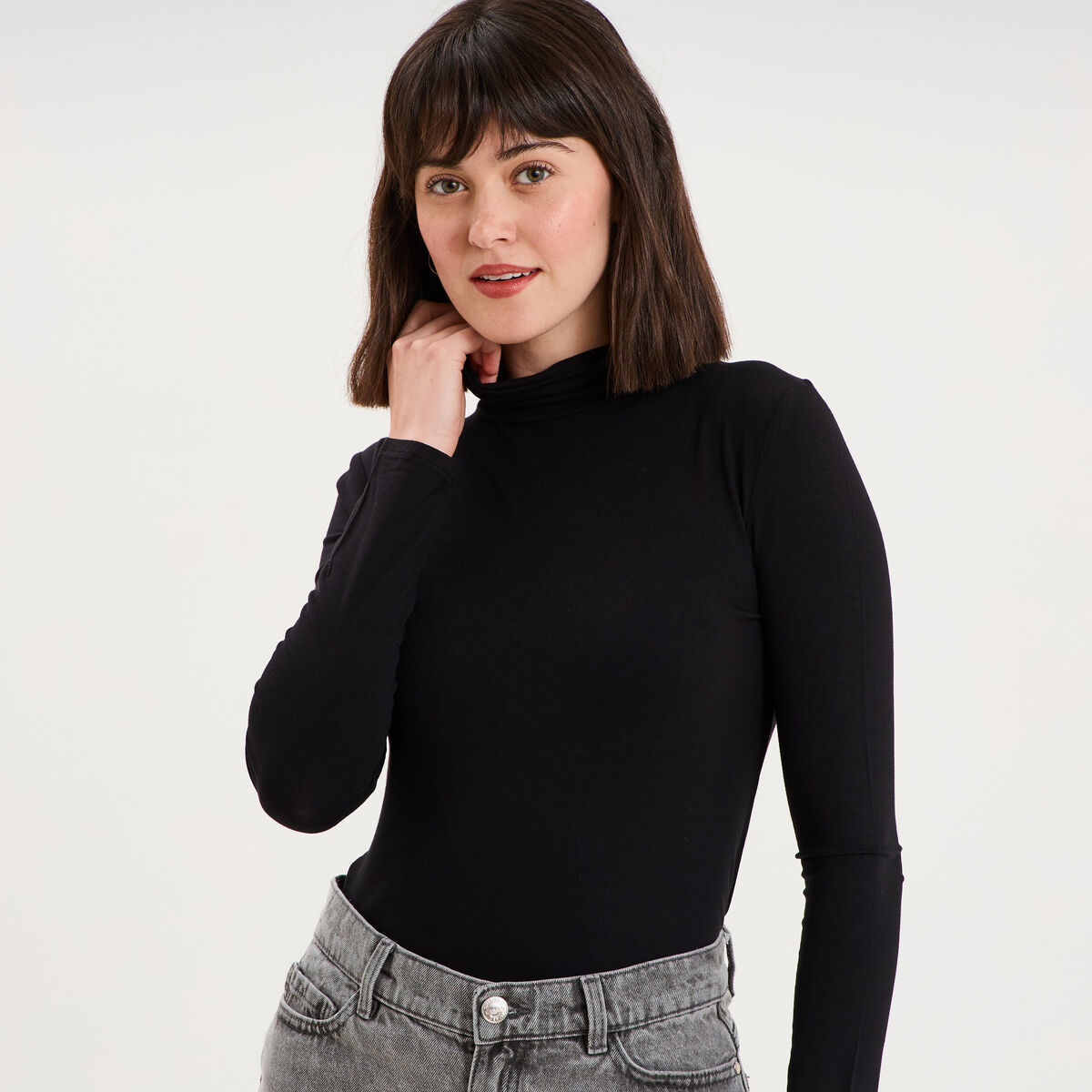 T-shirt manches longues col roul&eacute; noir femme