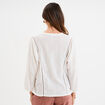 Blouse ajour&eacute;e manches 3/4 col en V blanc femme