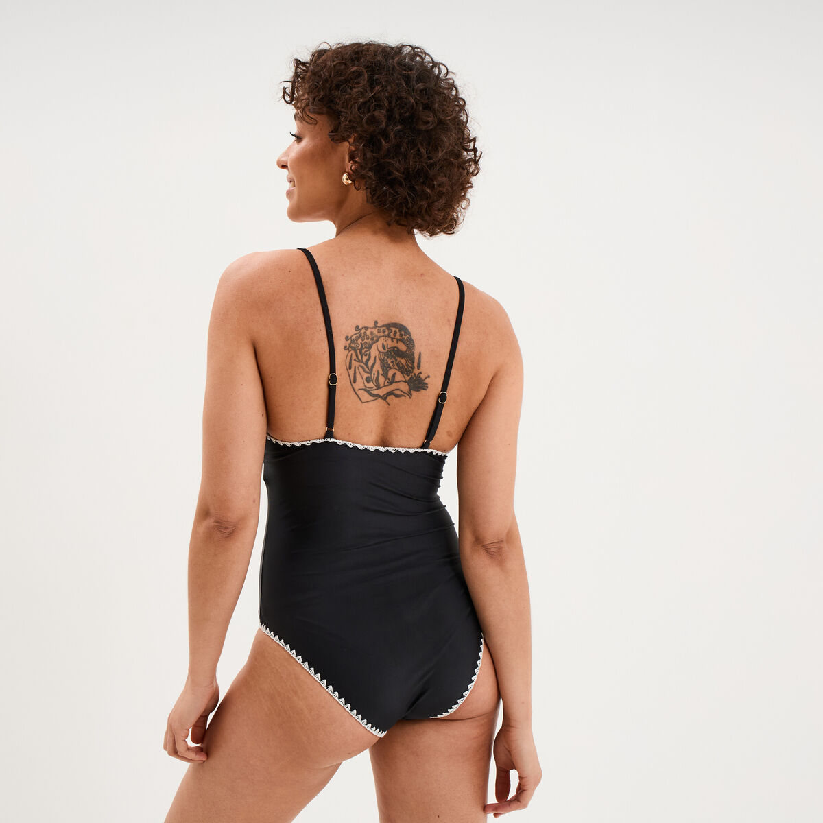 Maillot de bain une pi&egrave;ce d&eacute;tails brod&eacute;s noir femme