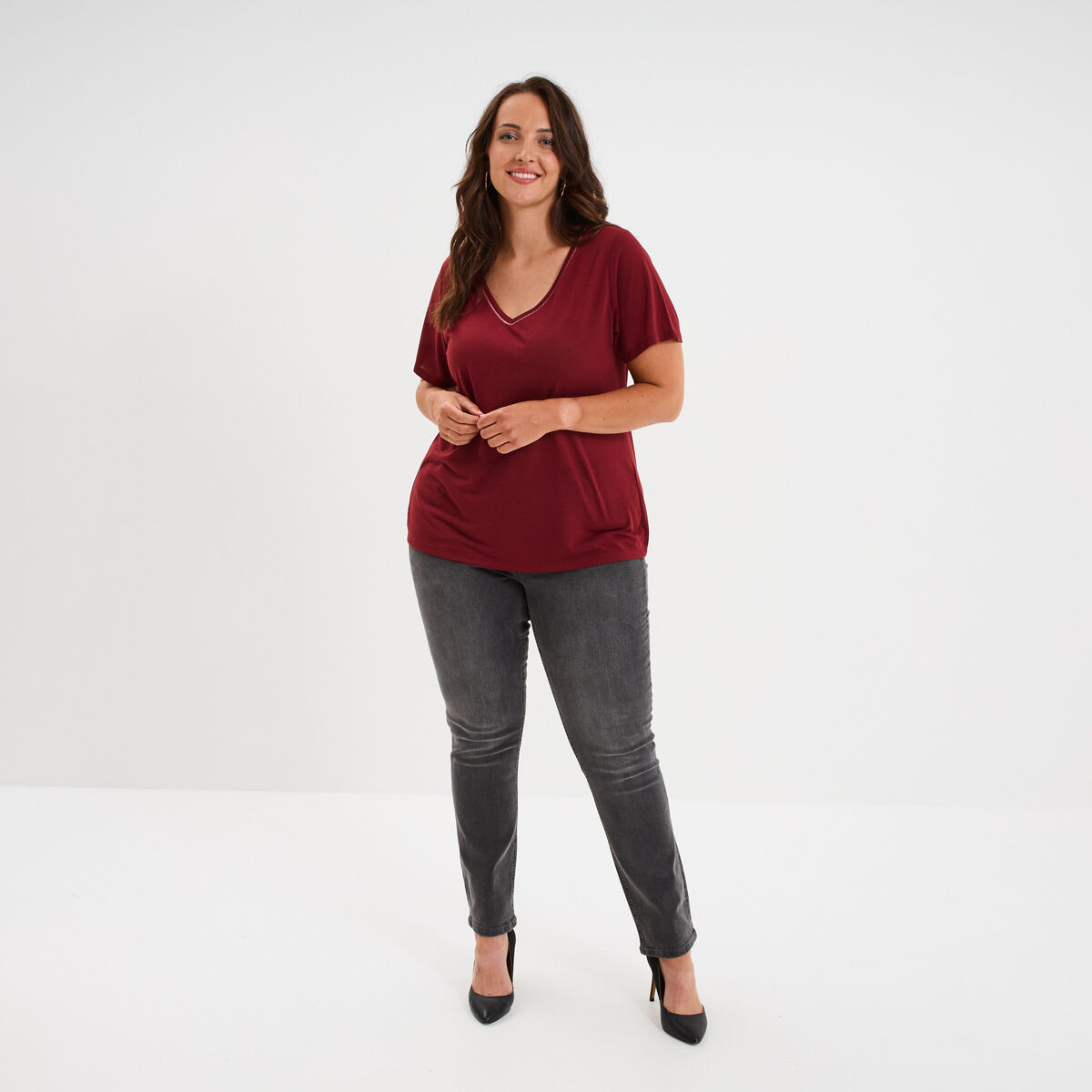 T-shirt manches courtes col V bordeaux femme grande taille