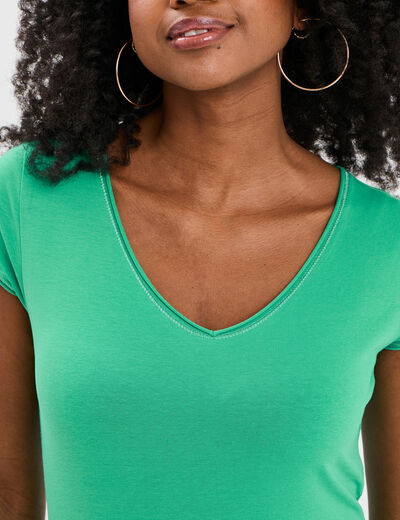 T-shirt col V ajusté manches courtes vert femme