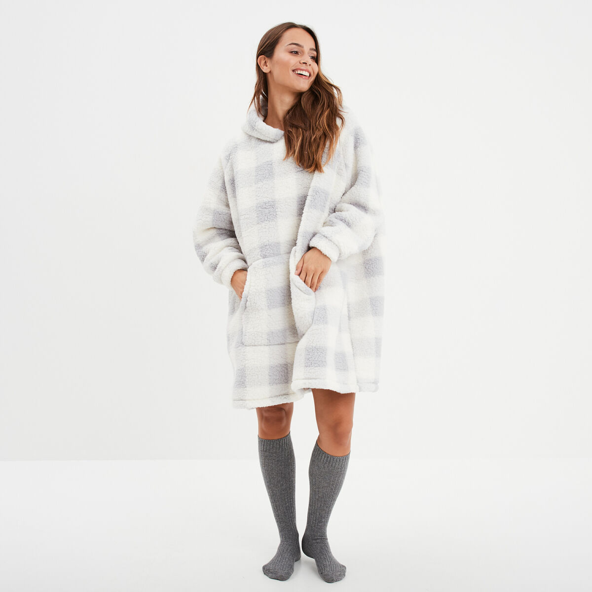 Poncho plaid effet polaire &agrave; capuche ecru femme