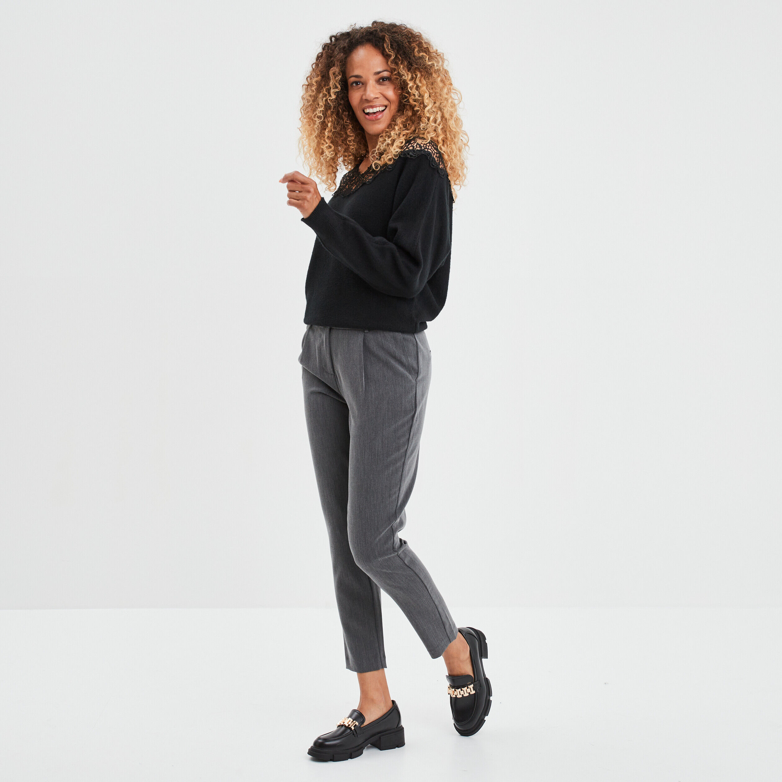 Pantalon femme pas cher taille haute fluide ou slim