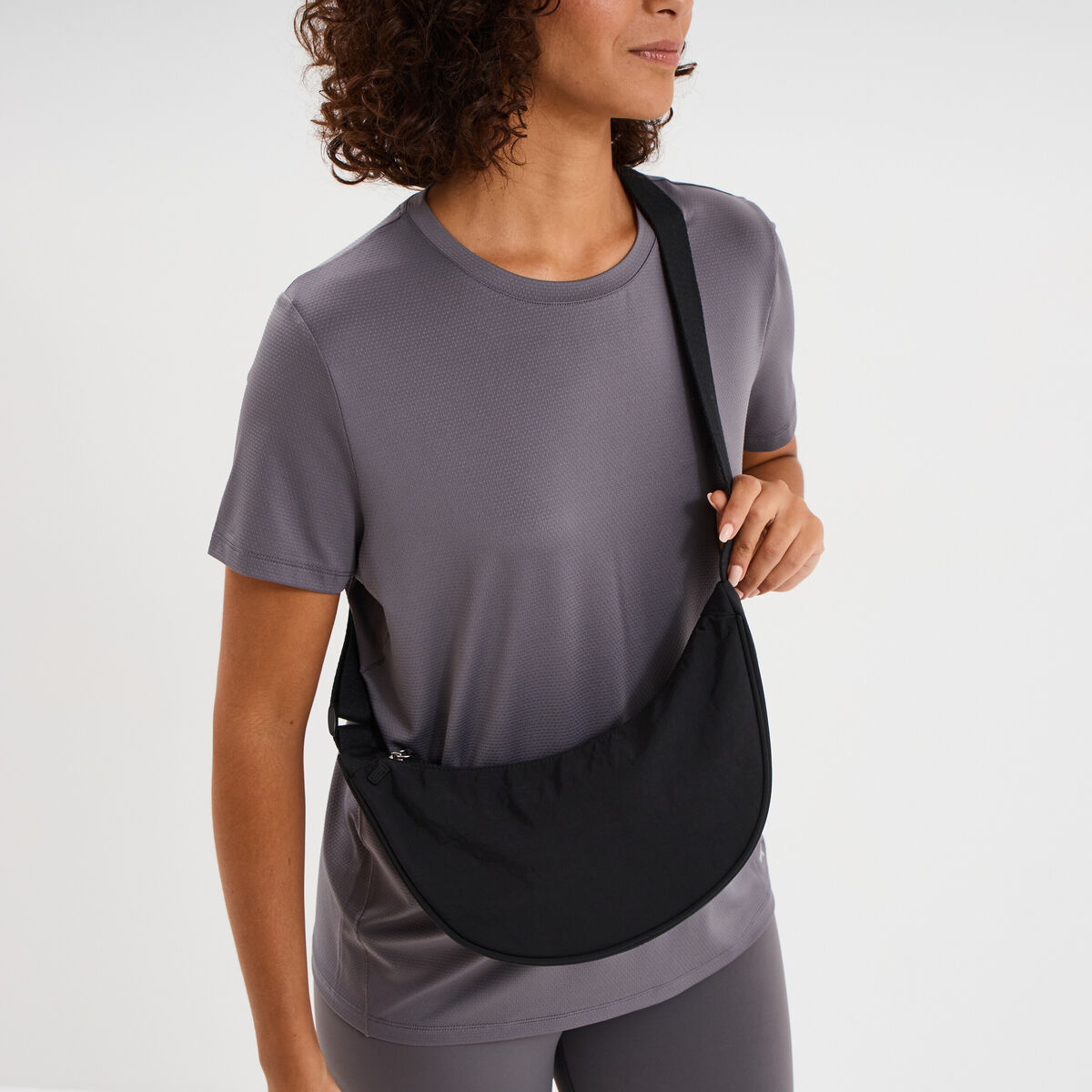 Sac banane en bandouli&egrave;re noir femme
