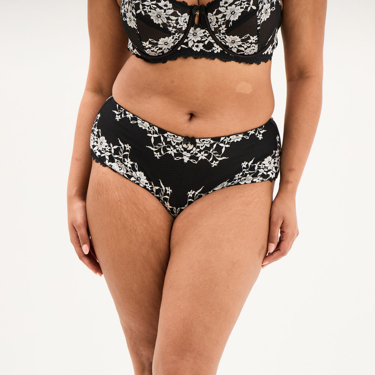 Shorty en dentelle noir femme grande taille