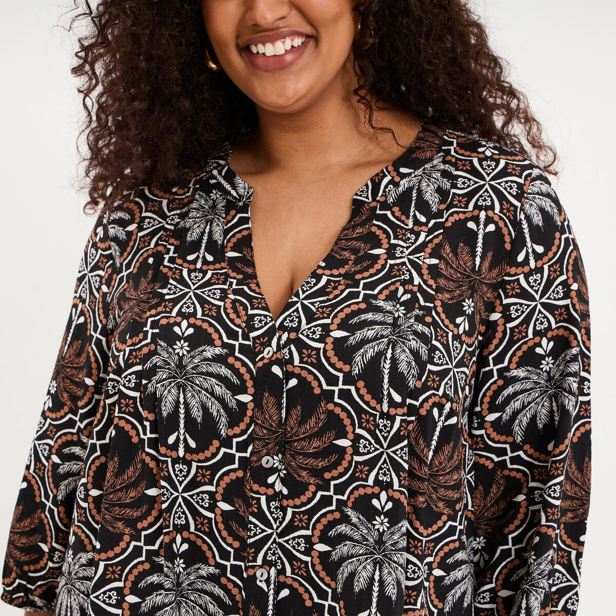 Robe courte col tunisien manches 3/4 noir femme grande taille