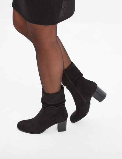 Bottines plissées aspect daim à talons noir femme