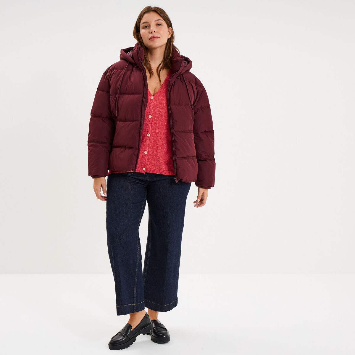 Doudoune courte zipp&eacute;e &agrave; capuche violet fonc&eacute; femme grande taille