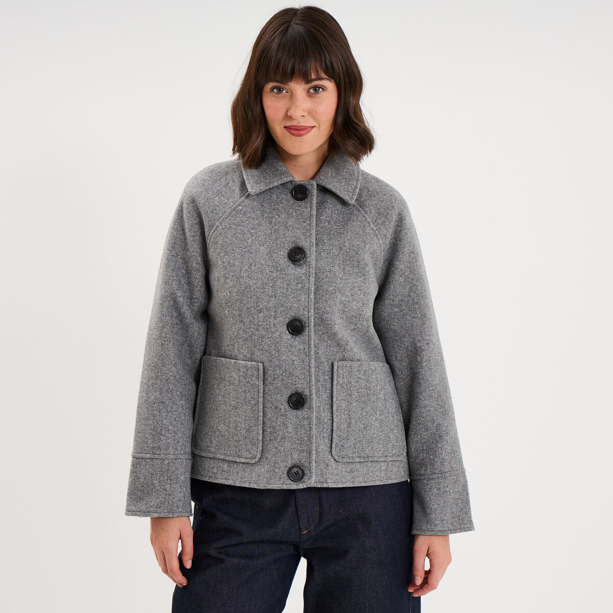 Veste courte oversize boutonn&eacute;e gris femme