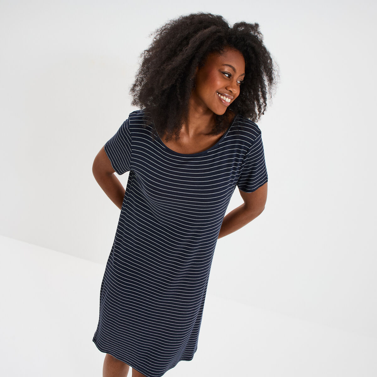 Chemise de nuit manches courtes bleu marine femme