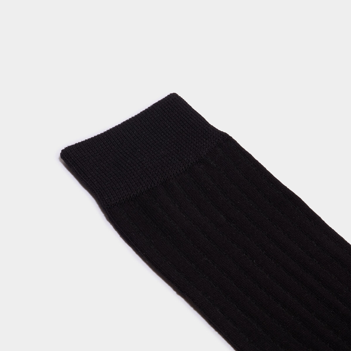 Lot 5 paires chaussettes c&ocirc;tel&eacute;es noir homme