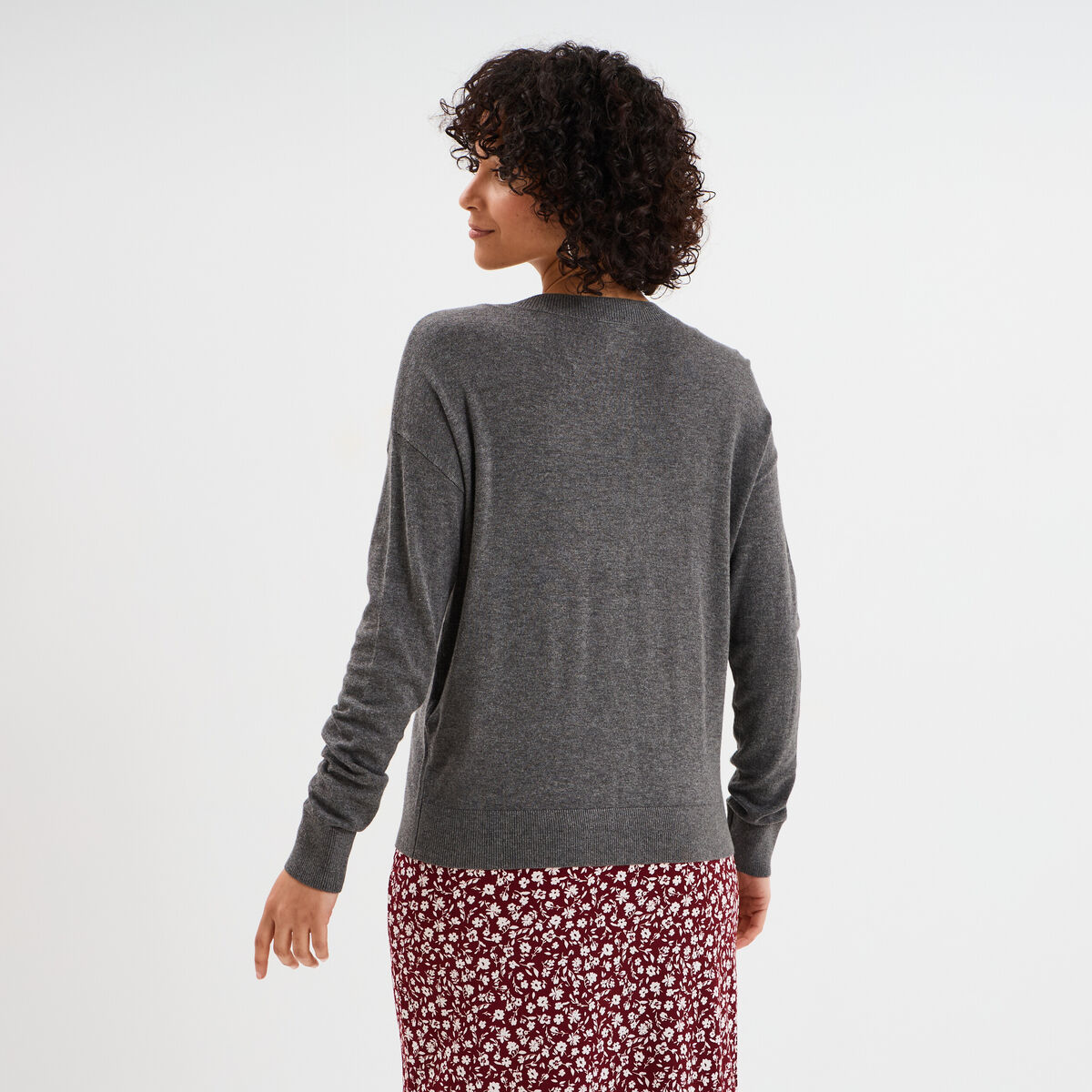 Gilet col en V boutonné gris femme