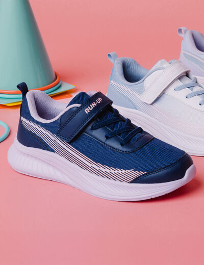 Baskets running &agrave; scratchs bleu marine fille