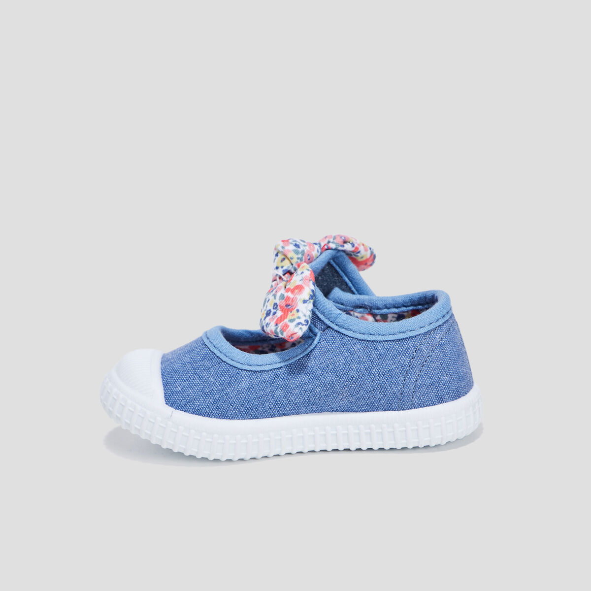 Babies renforc&eacute;es toile semelle souple bleu b&eacute;b&eacute; fille