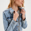 Veste en jean ajust&eacute;e boutonn&eacute;e denim double stone femme