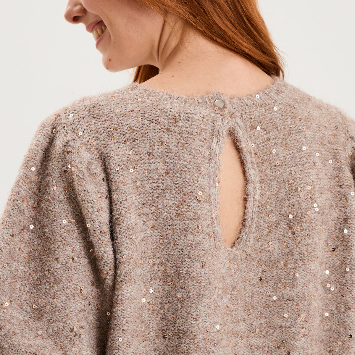 Pull sequins et manches courtes ballons beige femme