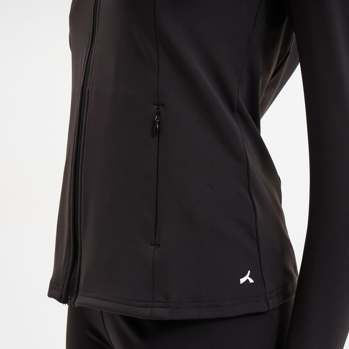 Veste de sport ajust&eacute;e avec fermeture noir femme