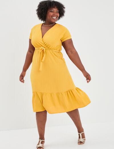 Robe cache-coeur évasée ceinturée jaune moutarde femme grande taille