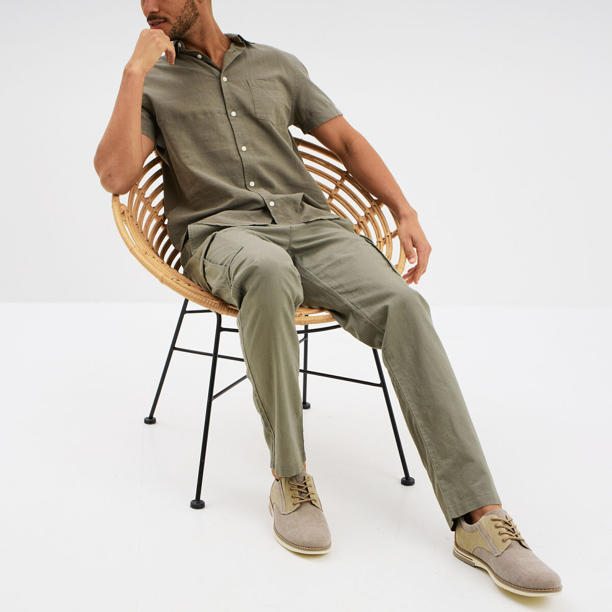Pantalon cargo en lin m&eacute;lang&eacute; vert kaki homme