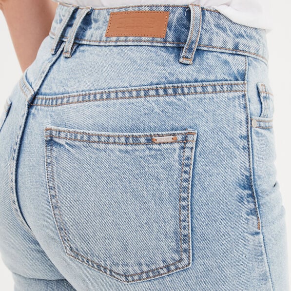 jeans mom 78eme taille haute coton denim bleach femme Jeans mom 7/8ème taille haute coton denim bleach femme