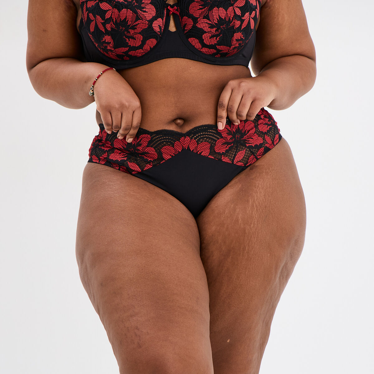Culotte avec dentelle rouge femme grande taille