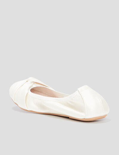 Ballerines effet nou&eacute; blanc femme