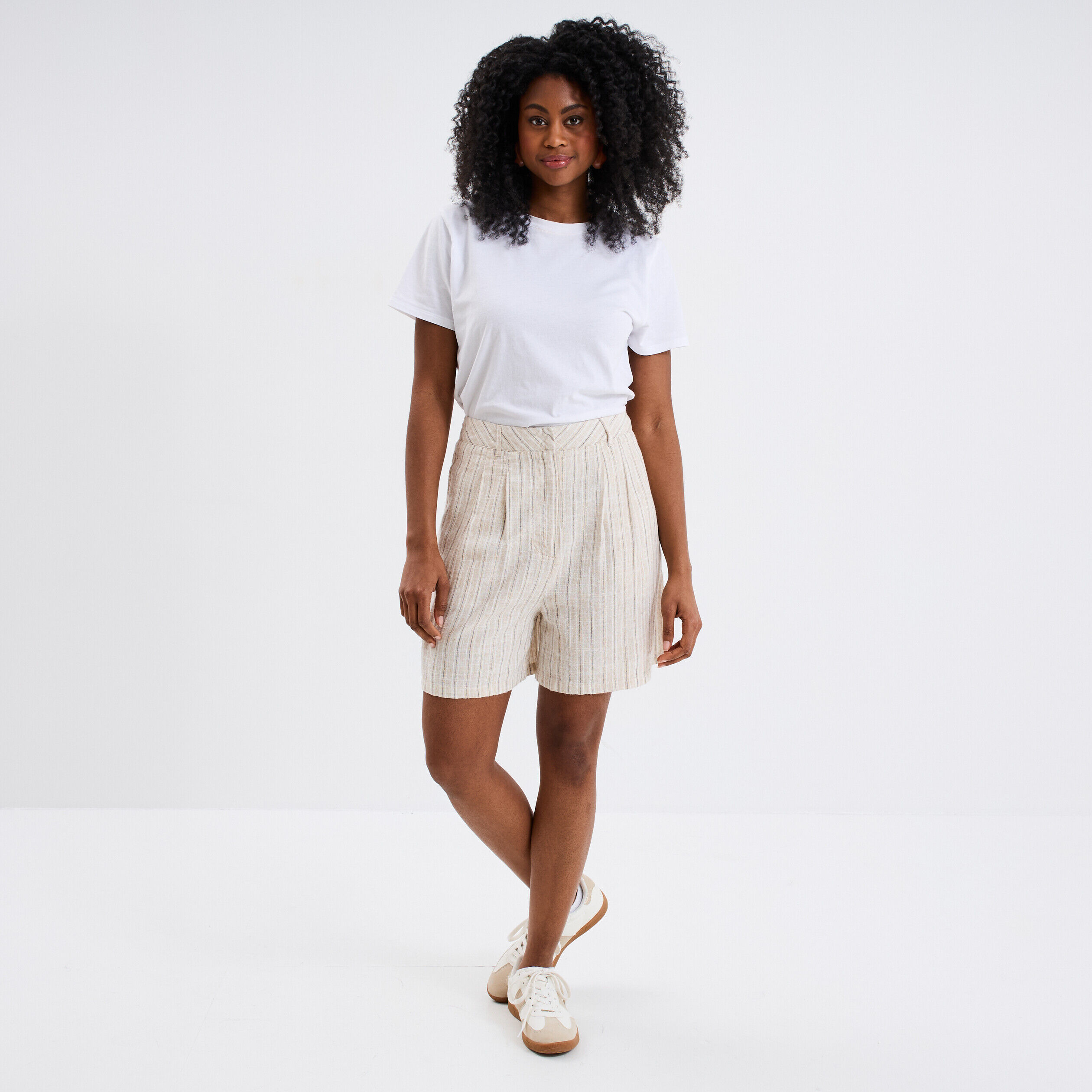 パンツ SAINT LAURENT Women Shorts  Burmudas 786680Y1A622965 Beige Bermuda 100% lin - Beige | Benetton