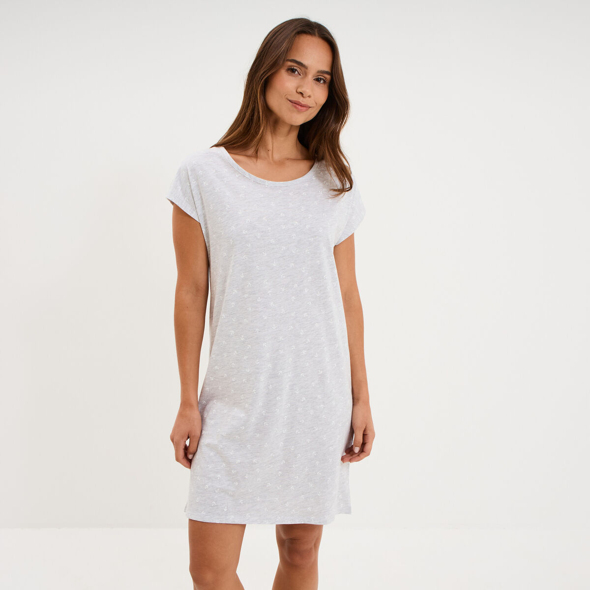 Chemise de nuit manches courtes gris clair femme