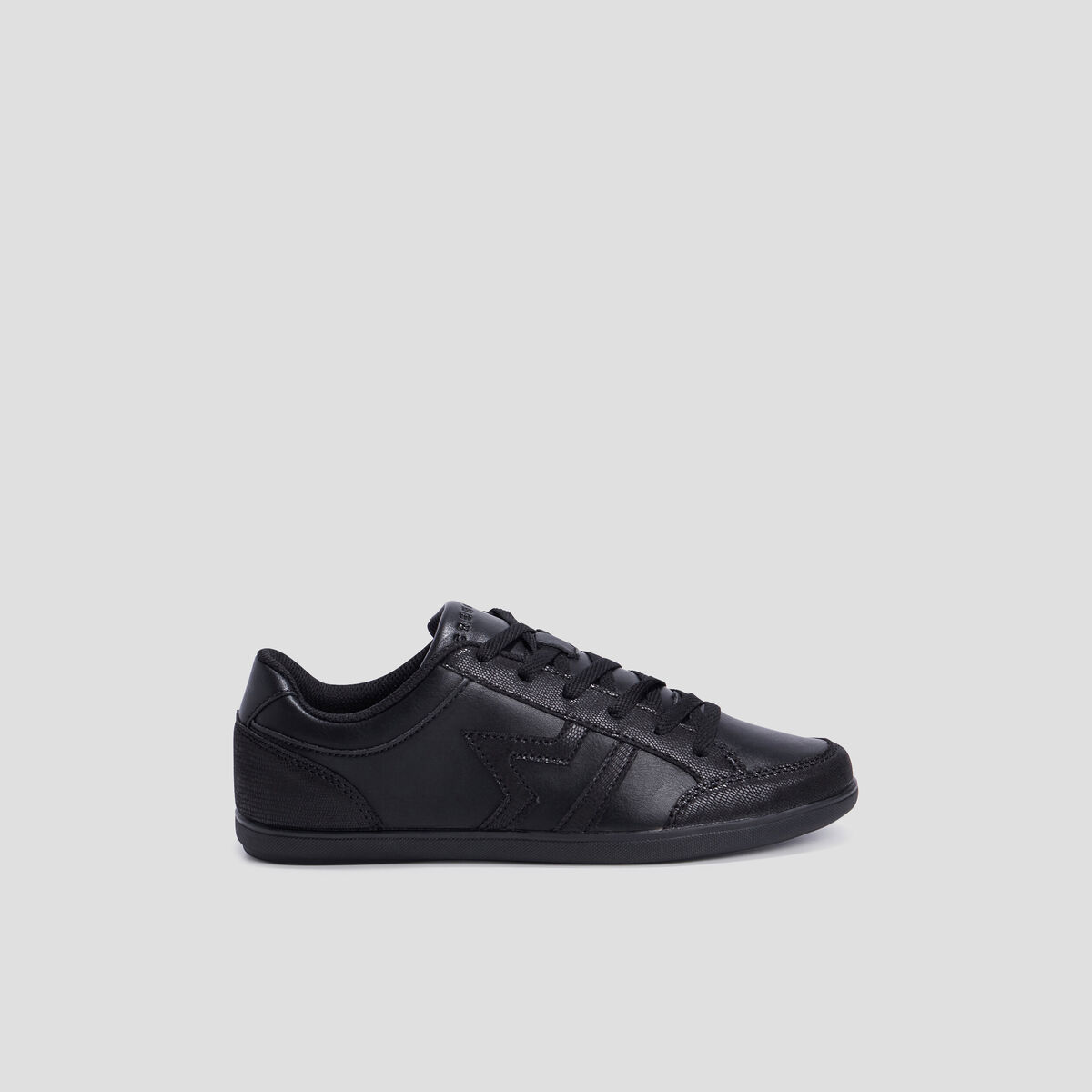 Tennis basses &agrave; lacets noir femme