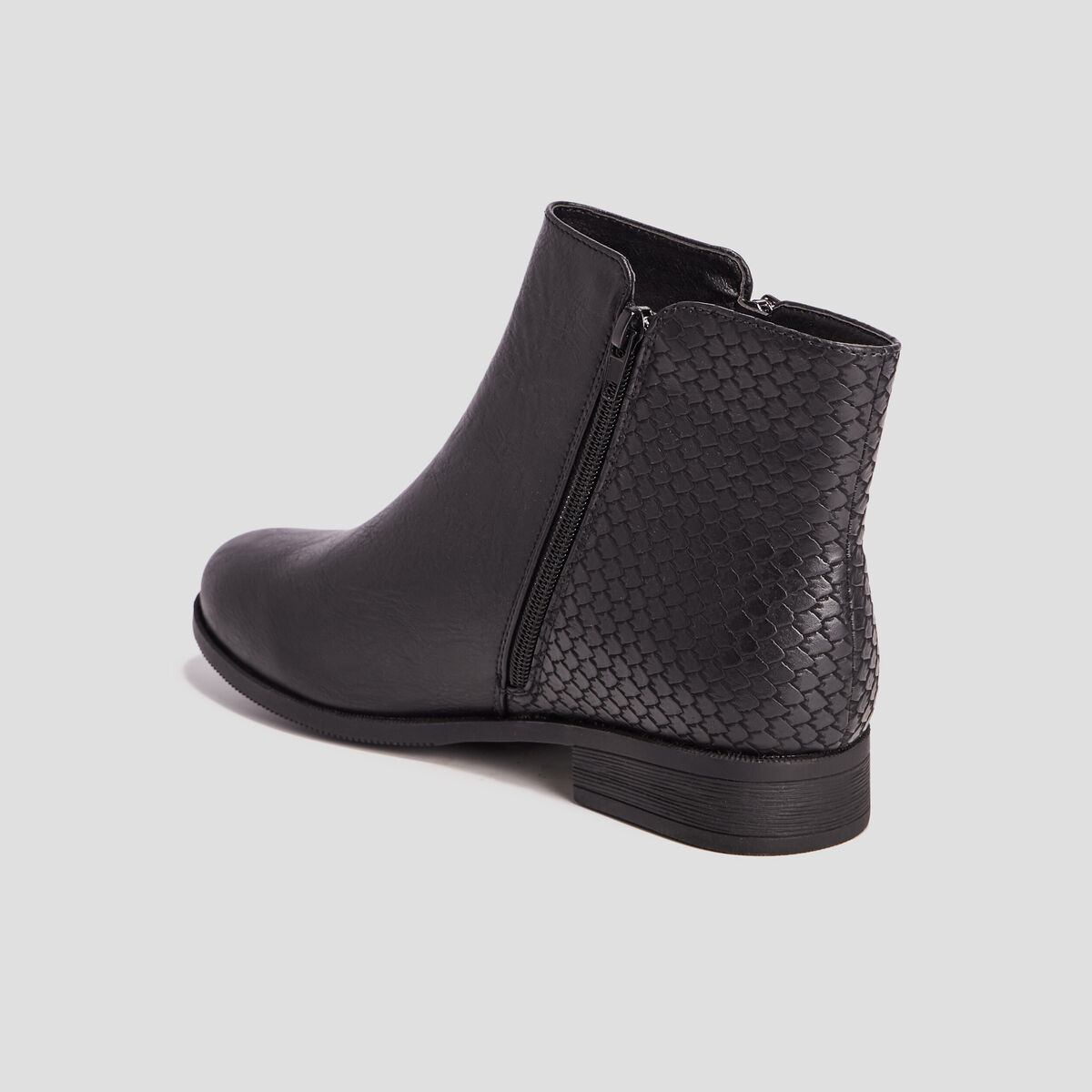 Bottines plates noir femme