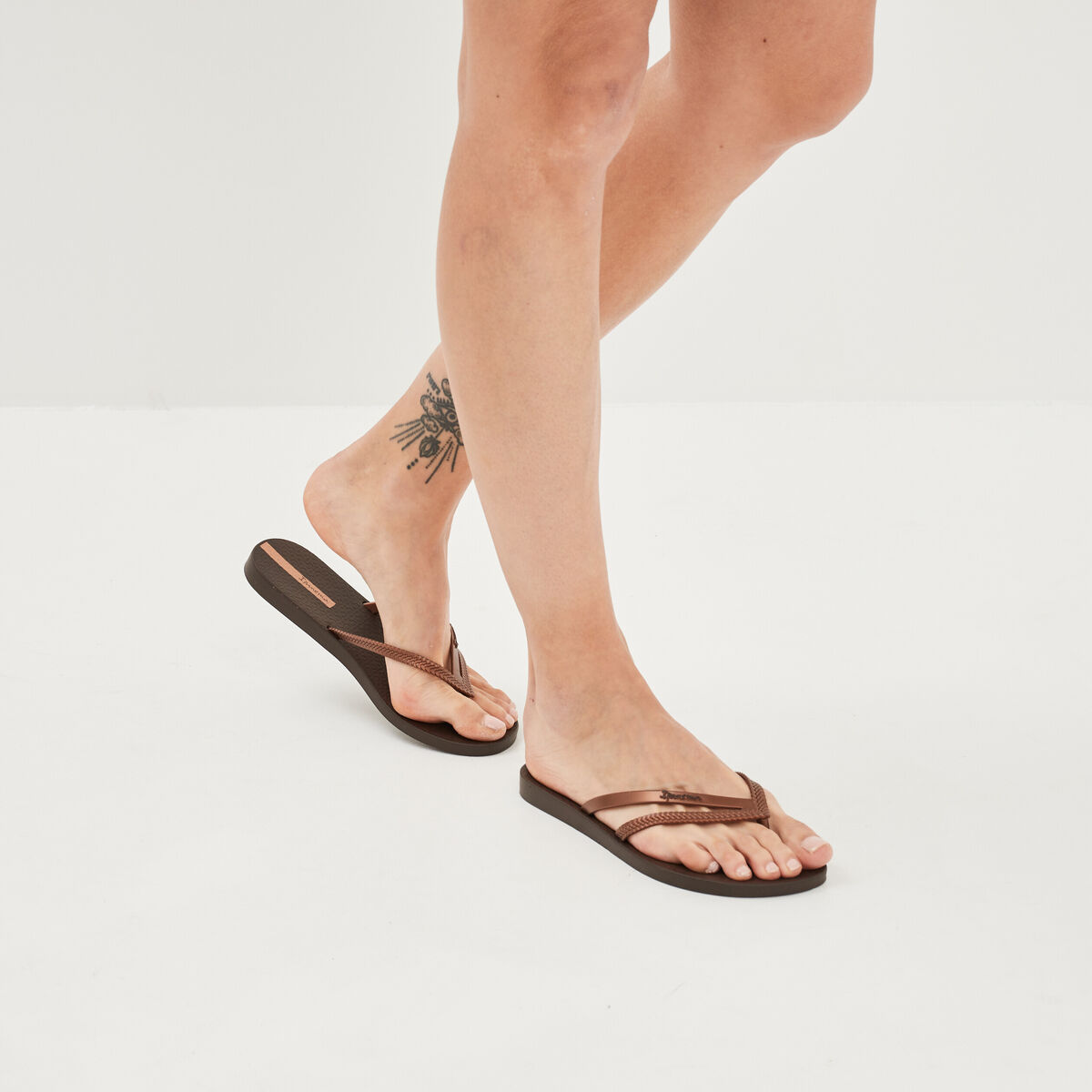 Tongs double bride Ipanema marron femme
