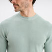 Pull en maille textur&eacute;e col rond vert pastel homme