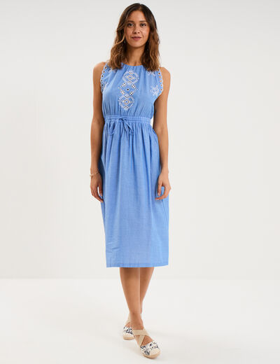 Robe broderie anglaise mi-longue coton bleu clair femme