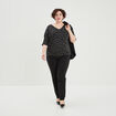 T-shirt fils métallisés et ouvertures noir femme grande taille