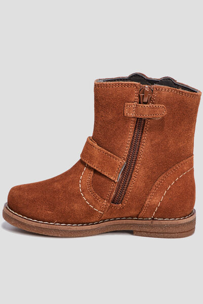 Bottes en cuir empiècement coeur camel fille