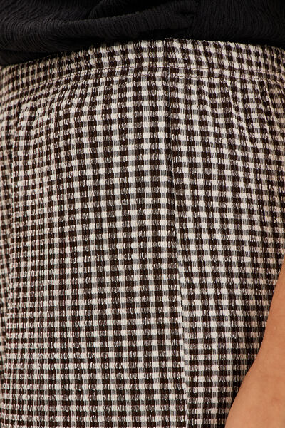 Pantalon large effet gaufr&eacute; marron chocolat femme